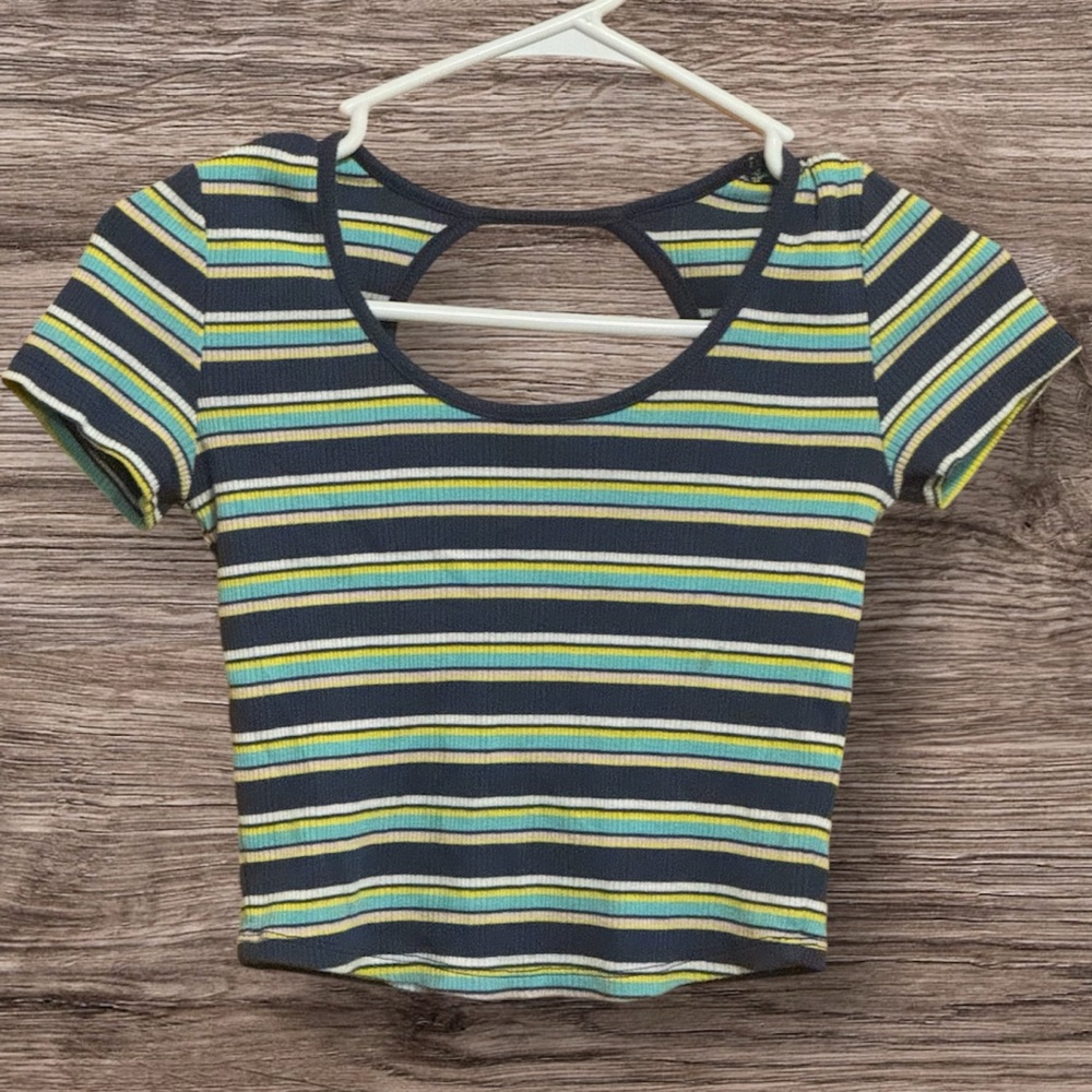 Kohls SO Shirt Crop Top Tee Women’s Size XS 80s 90s Retro Style Striped